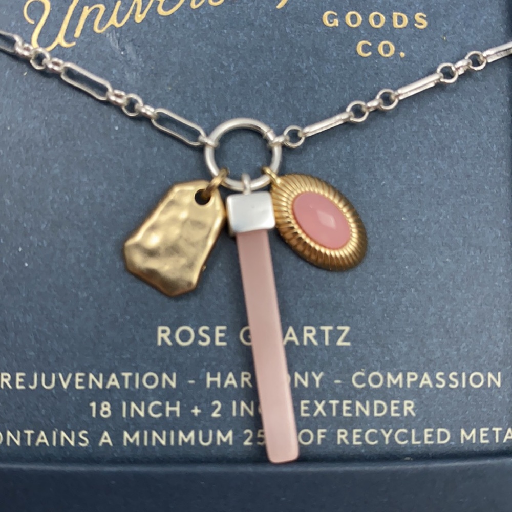 💖HP💖 Universal Thread Silver Rose Quartz Necklace - Picture 3 of 5